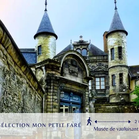 Luxe - Au Charme D'antan - Joyau Caché - Centre-ville - 4 à 6 Pers