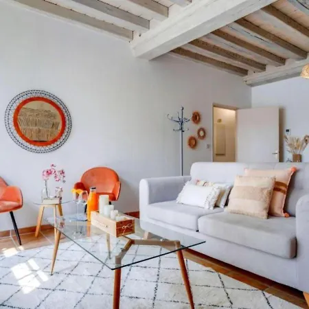 Luxe - Au Charme D'antan - Joyau Caché - Centre-ville - 4 à 6 Pers