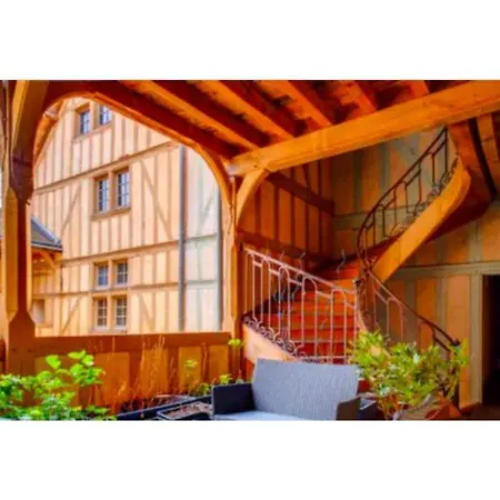Luxe - Au Charme D'antan - Joyau Caché - Centre-ville - 4 à 6 Pers *